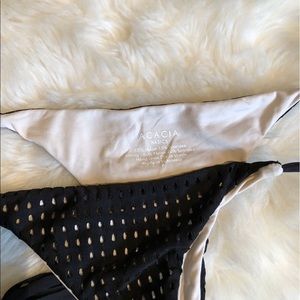 Black mesh print acacia bottoms